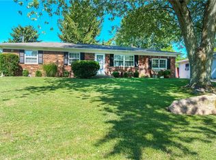 126 N Buck Creek Rd, Indianapolis, IN 46229