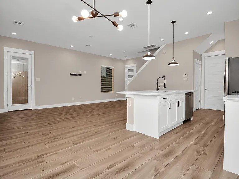1235 W Tidwell Rd — Photo 9