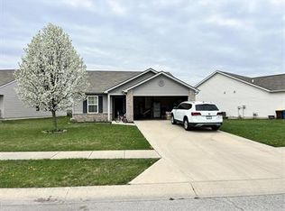 12331 Hummingbird Cv, Fort Wayne, IN 46845