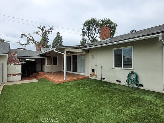 4th image of 504 E Foothill Blvd