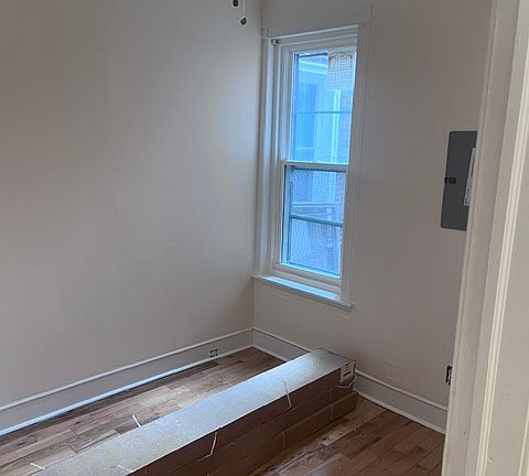 4th image of 3932 N 8th St #1