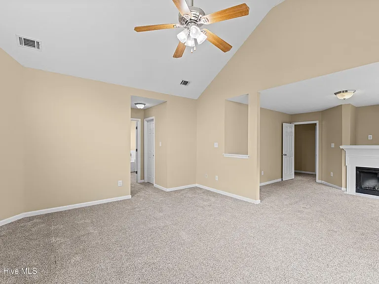 7598 Pleasantville Way — Photo 40