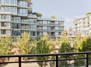 2033 W 10th Ave #302, Vancouver, BC V6J2B1