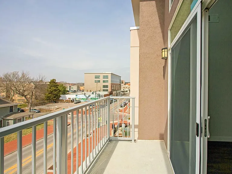 4th Street Lofts — Photo 16