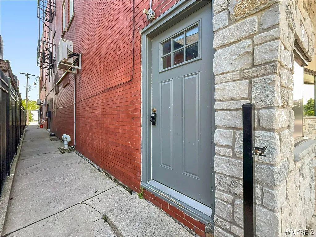 1363 Delaware Ave — Photo 2
