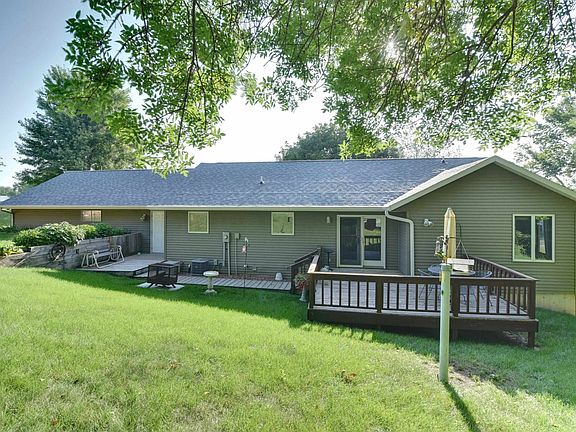 2nd image of 1 Grandview Dr