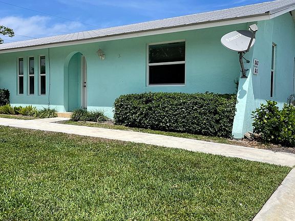 2nd image of 8407 SE Pine Cir