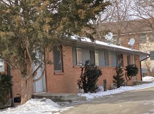 811 W Hillcrest Dr, Dekalb, IL 60115