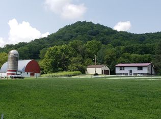 30544 Valleyview Rd, Dakota, MN 55925