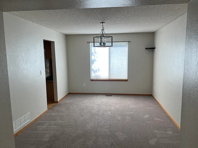 10525 Birch St — Photo 11