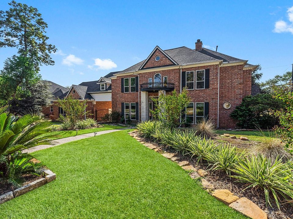 1st image of 24611 W Kingscrest Cir