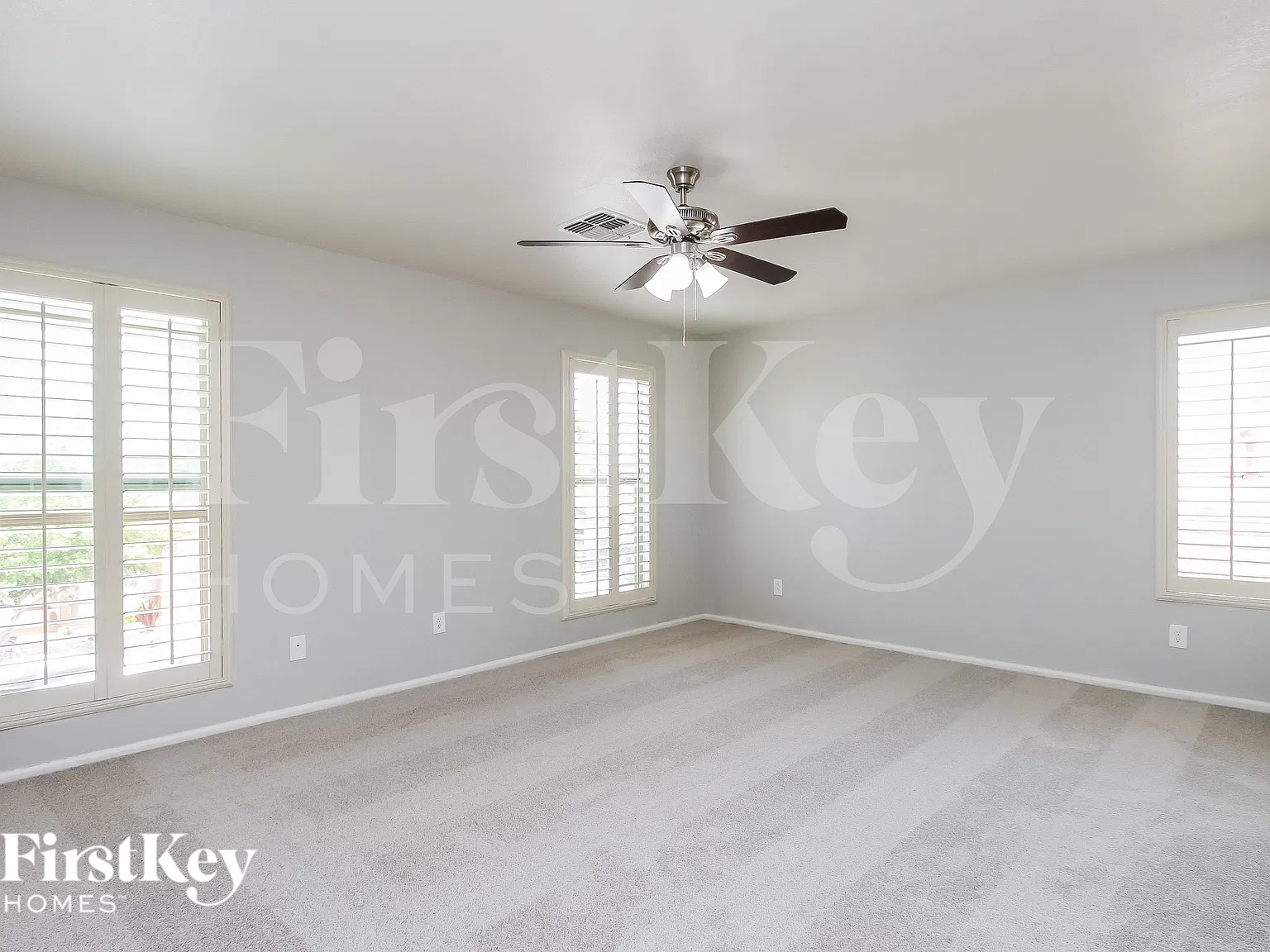 4 bed, 2.5 bath, 2277 sqft, $2,370 — Photo 2