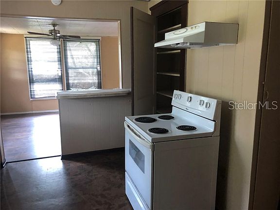 4th image of 5616 Peninsular Dr