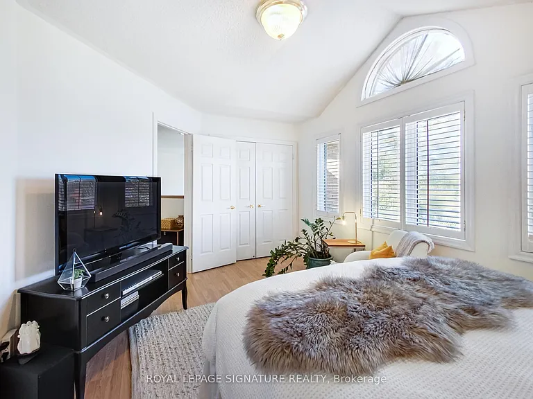 1814 Rosebank Rd — Photo 35
