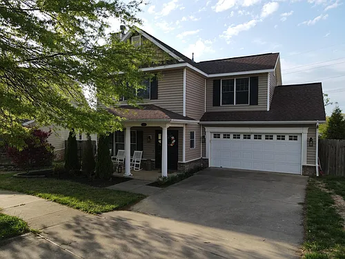 1521 NE Dysart Woods Ln Photo 1