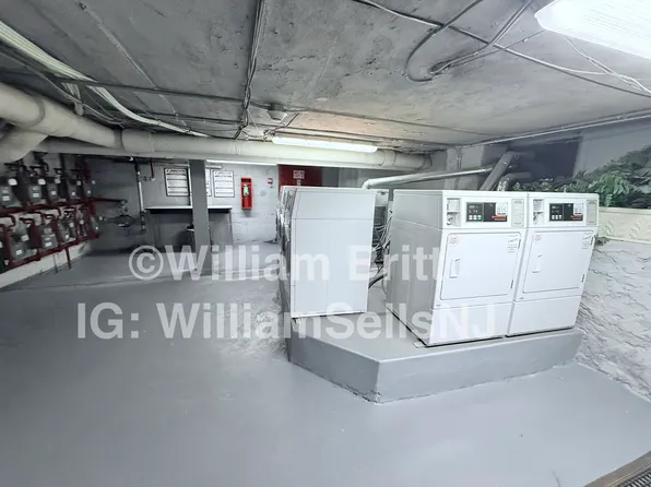 259 Grant Avenue image 19 of 21