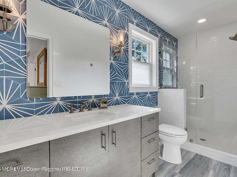321 14th Ave — Photo 20