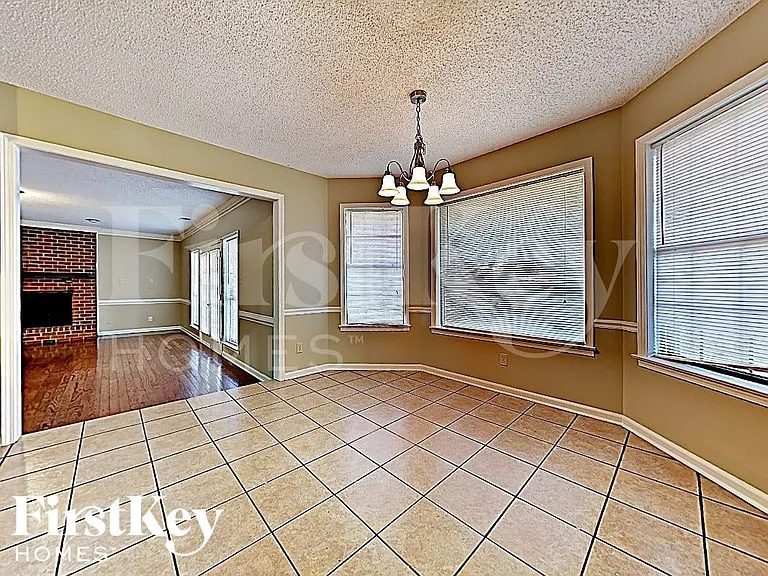 3718 Old Creek Cv — Photo 6