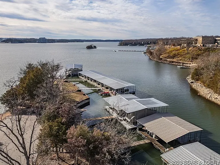 128 Hawk Cir — Photo 36