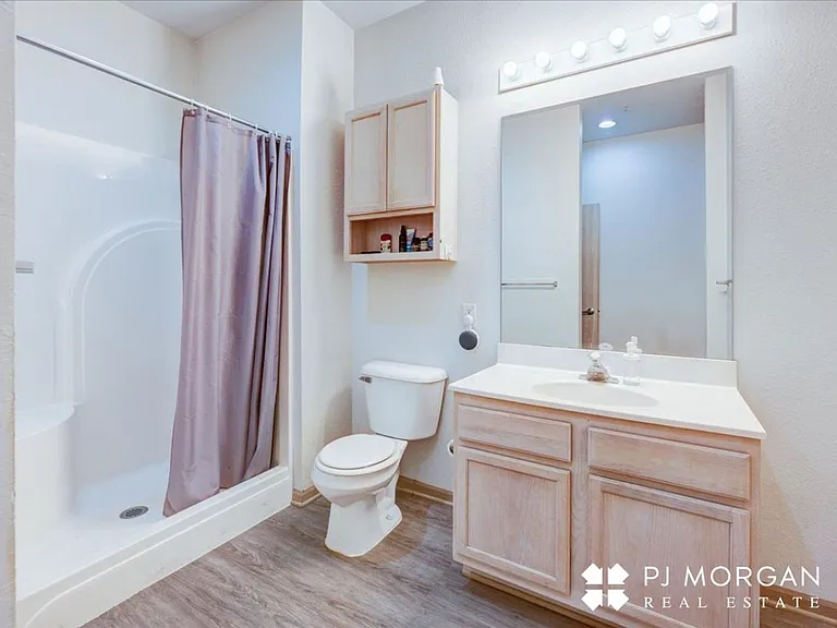 312 S 16th St #201 — Photo 16