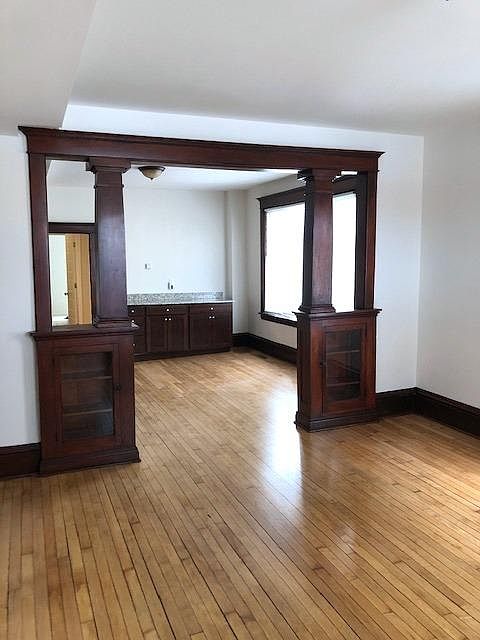 1st image of 328 Gramercy Ave #11