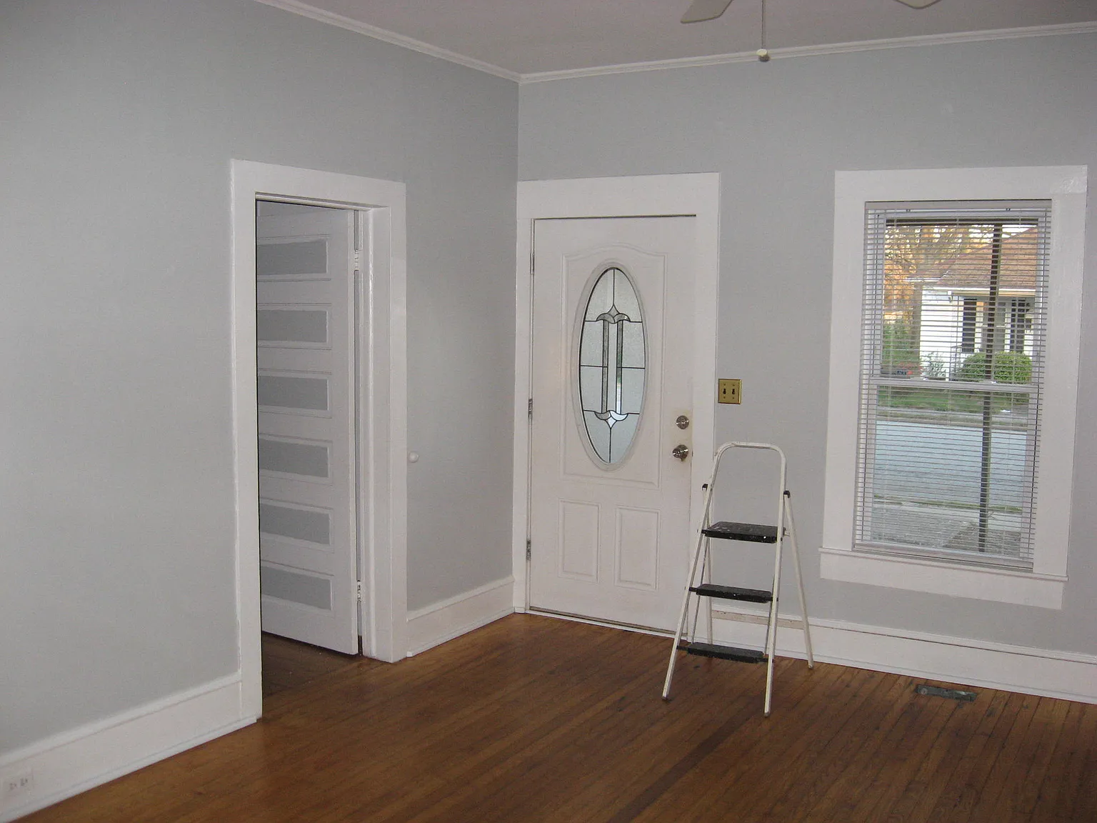 2 bed, 970 sqft, $1,200 — Photo 3