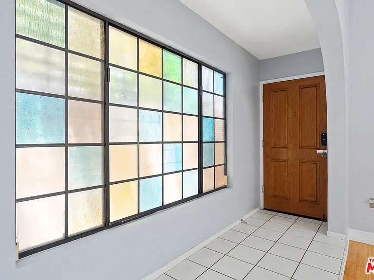 3113 Thatcher Ave — Photo 5