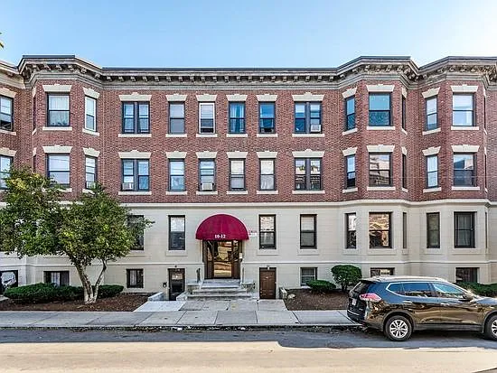 10 Glenville Ave #3 — Photo 12