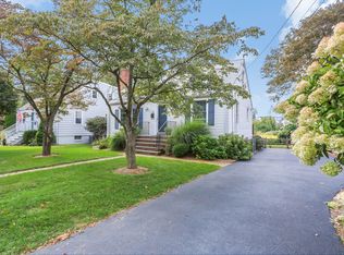 100 Gould Ave, Fairfield, CT 06824