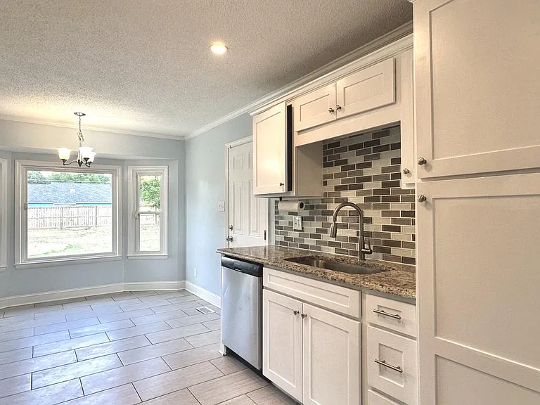 1859 Windlock Dr — Photo 5