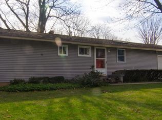 25 Ashley Dr, Rochester, NY 14620