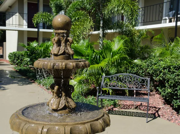 Chateau Apartments, 3315 W Horatio St #204, Tampa, FL 33609