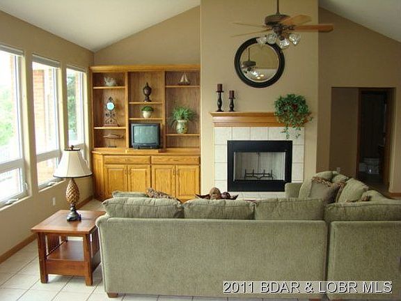 3rd image of 393 Forestridge Ln