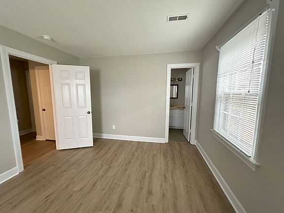 5th image of 1497 Foxhall Dr