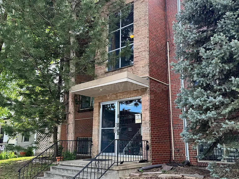 1 S Pennsylvania St #102 — Photo 2