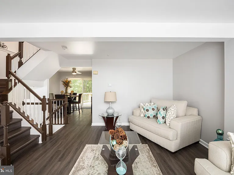12807 Town Center Way — Photo 3