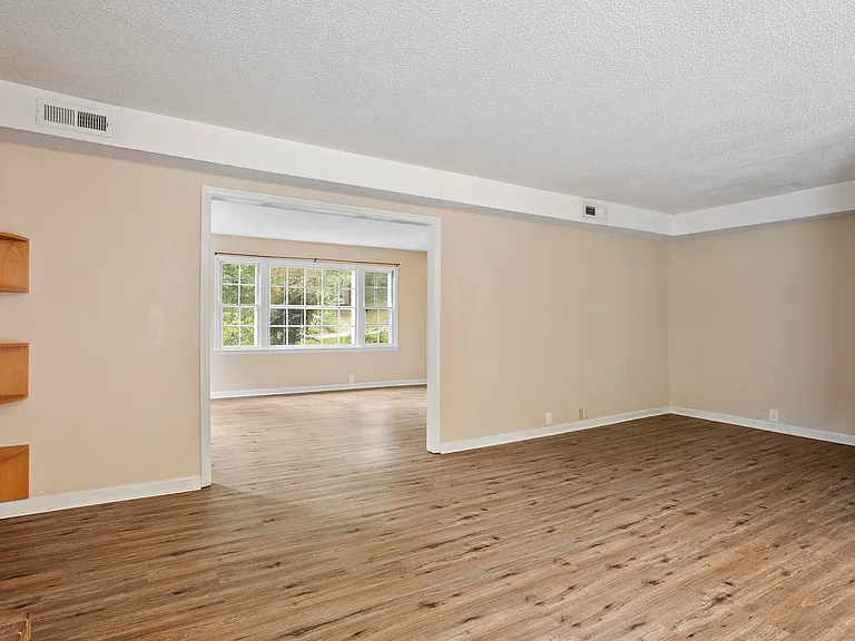 1801 Quail Ridge Rd — Photo 10