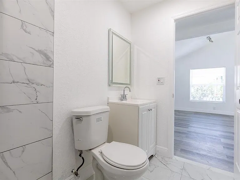 6906 N Lynn Ave — Photo 21