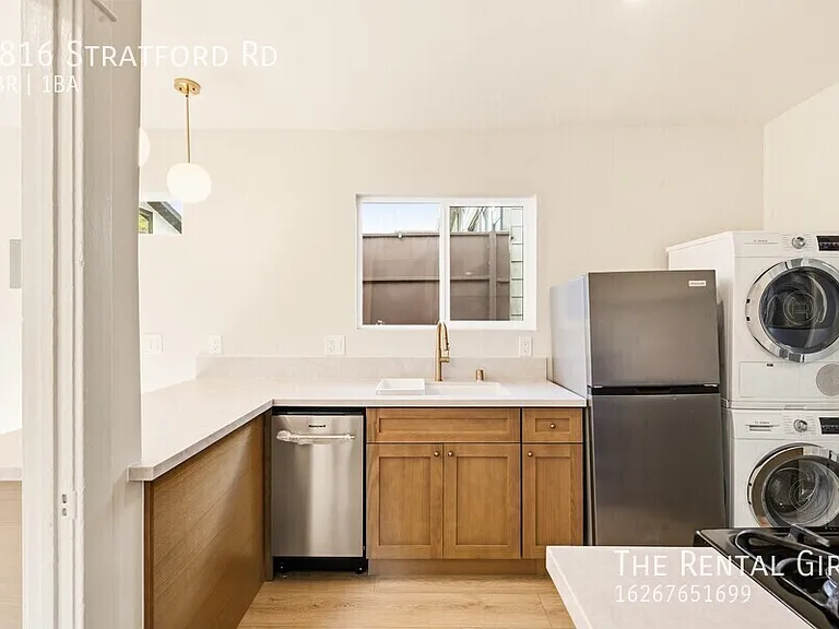 4816 Stratford Rd — Photo 4