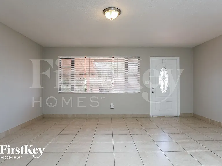 731 NW 175th Dr — Photo 5