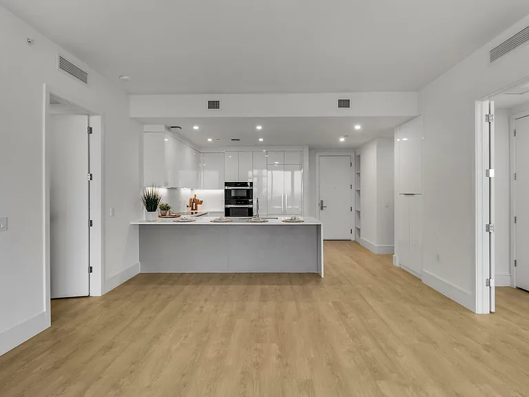 220 Lake Shore Dr #815 — Photo 12