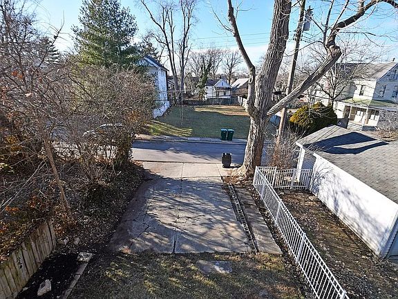4th image of 3549 Vista Ave #2