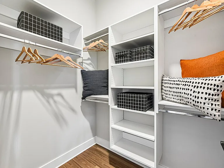 40-web-or-mls-Unit L03-S2504-021