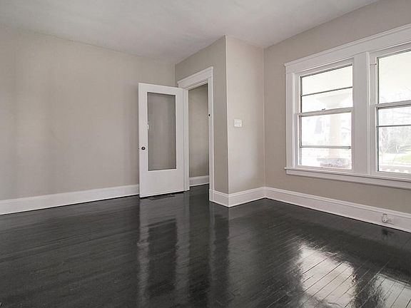 4th image of 3249 Hyde Park Ave