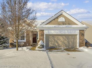 327 Bozeman Ct, Howell, MI 48843