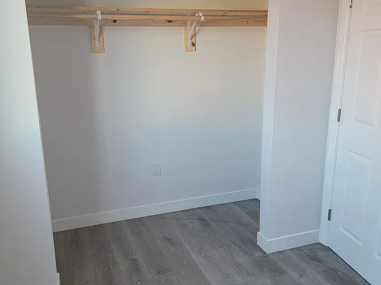 613 W 83rd St #615-1/2 — Photo 7