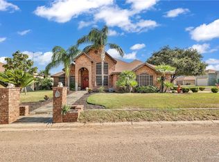 225 Crockett St, Rio Grande City, TX 78582