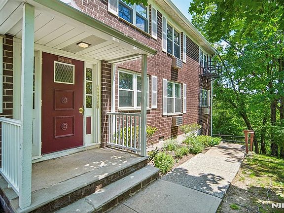 2nd image of 100 Pierson Miller Dr APT F21