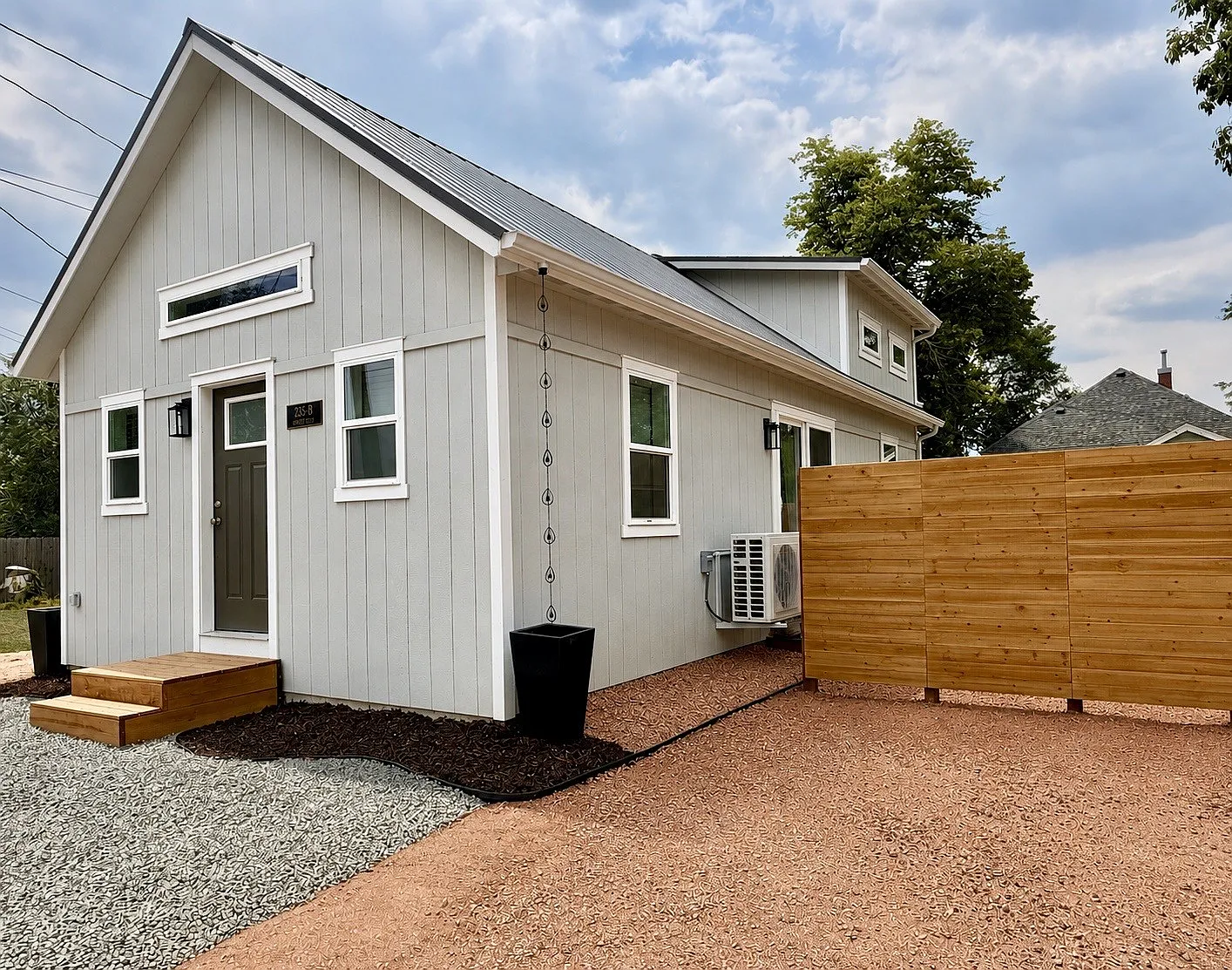 1 bed, 648 sqft, $2,445 — Photo 1
