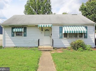 15 Gail Rd, New Castle, DE 19720